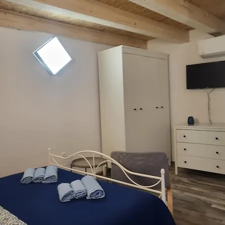 Apartament Pjaceta